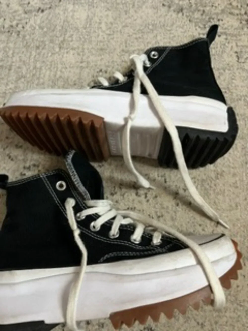 Converse All Star Chuck Taylor Sneaker Unisex Men's 5.5 Women's 7